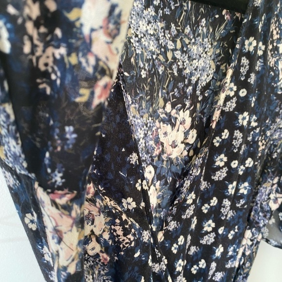 Bcbgeneration floral wrap dress Sz XS - Picture 7 of 14